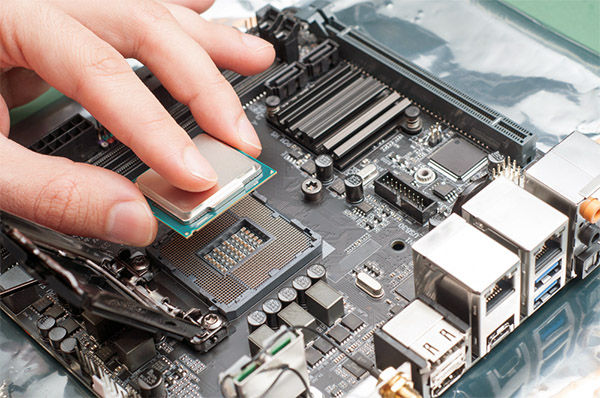 سوکت CPU چگونه کار می‌کند؟
