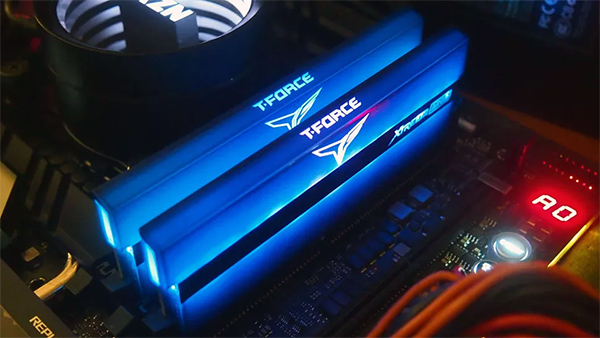 TEAM XTREEM ARGB 16GB DDR4-3600 C14