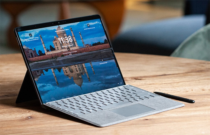 بهترین سرفیس: Microsoft Surface Pro 8